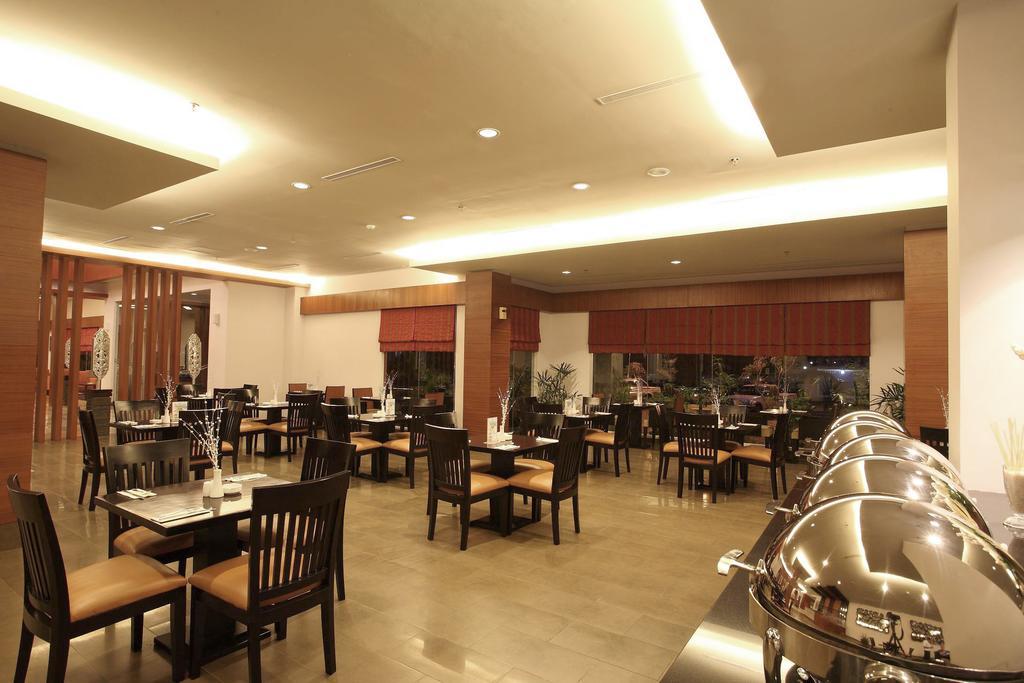 Aston Tanjung City Hotel Kültér fotó