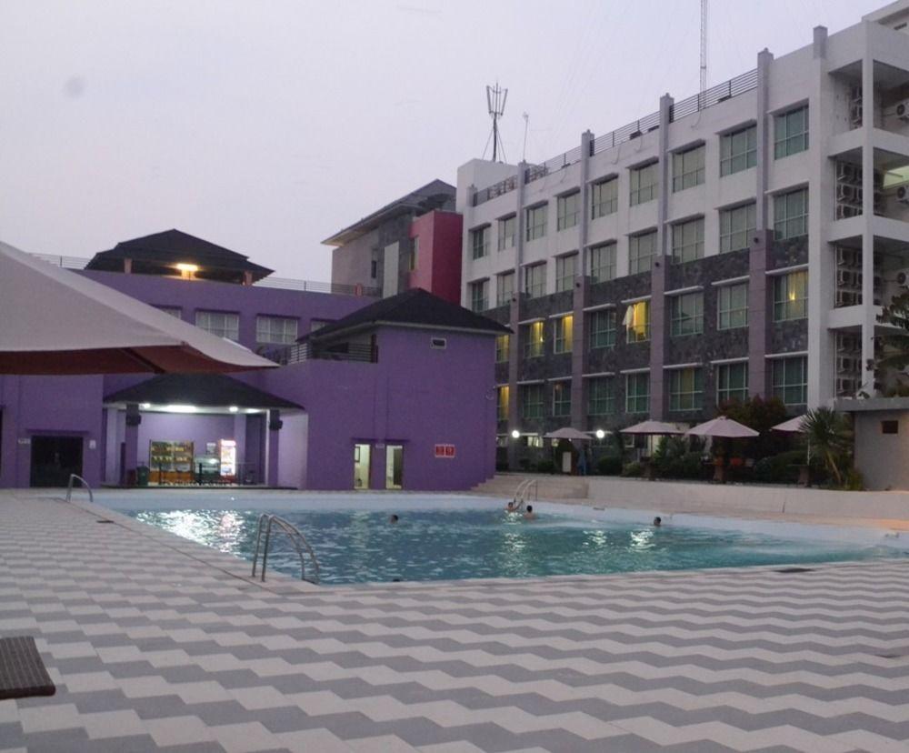 Aston Tanjung City Hotel Kültér fotó